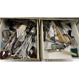 Lot 121

Copper Kettle Restaurant Assorted Items